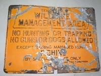 $OLD Old Tennessee Wildlife Embossed tin Sign